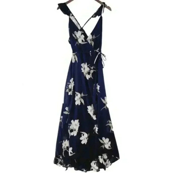 Lulu's Chiffon Wrap Maxi Dress‎ Beach Tied Waist Floral Size M - Picture 1 of 8